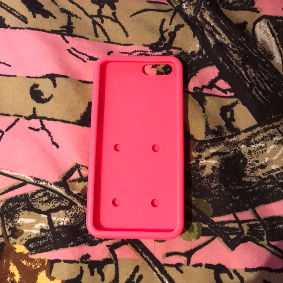 Phone case - Picture 2 of 6